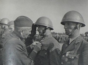 vyznamenani.jpg, 30kB